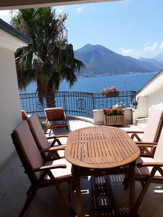 Maniva Penthouse By The Sea Apartamento Kotor Exterior foto